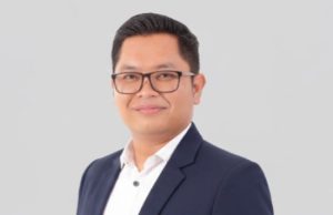 Sosok Inspiratif: Uncle Ari, Penyembuh dengan Hati di Balik Carenza Care